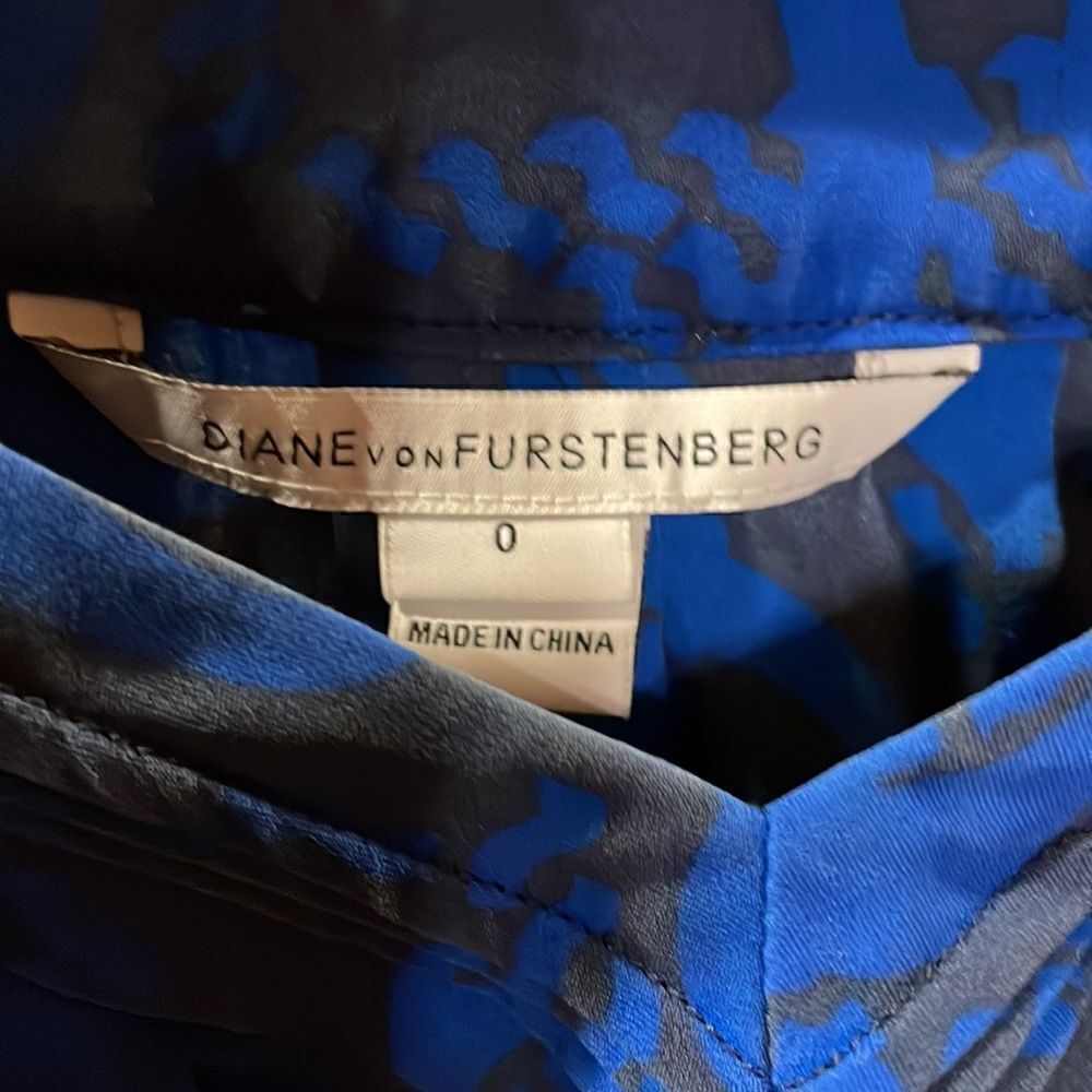 Diane von Furstenberg Top - Picture 6 of 10